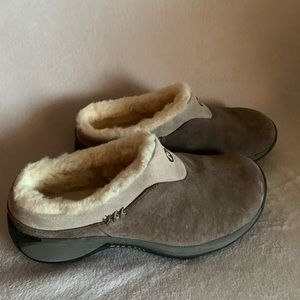 NEW Encore Ice Merrell Performance Footwear